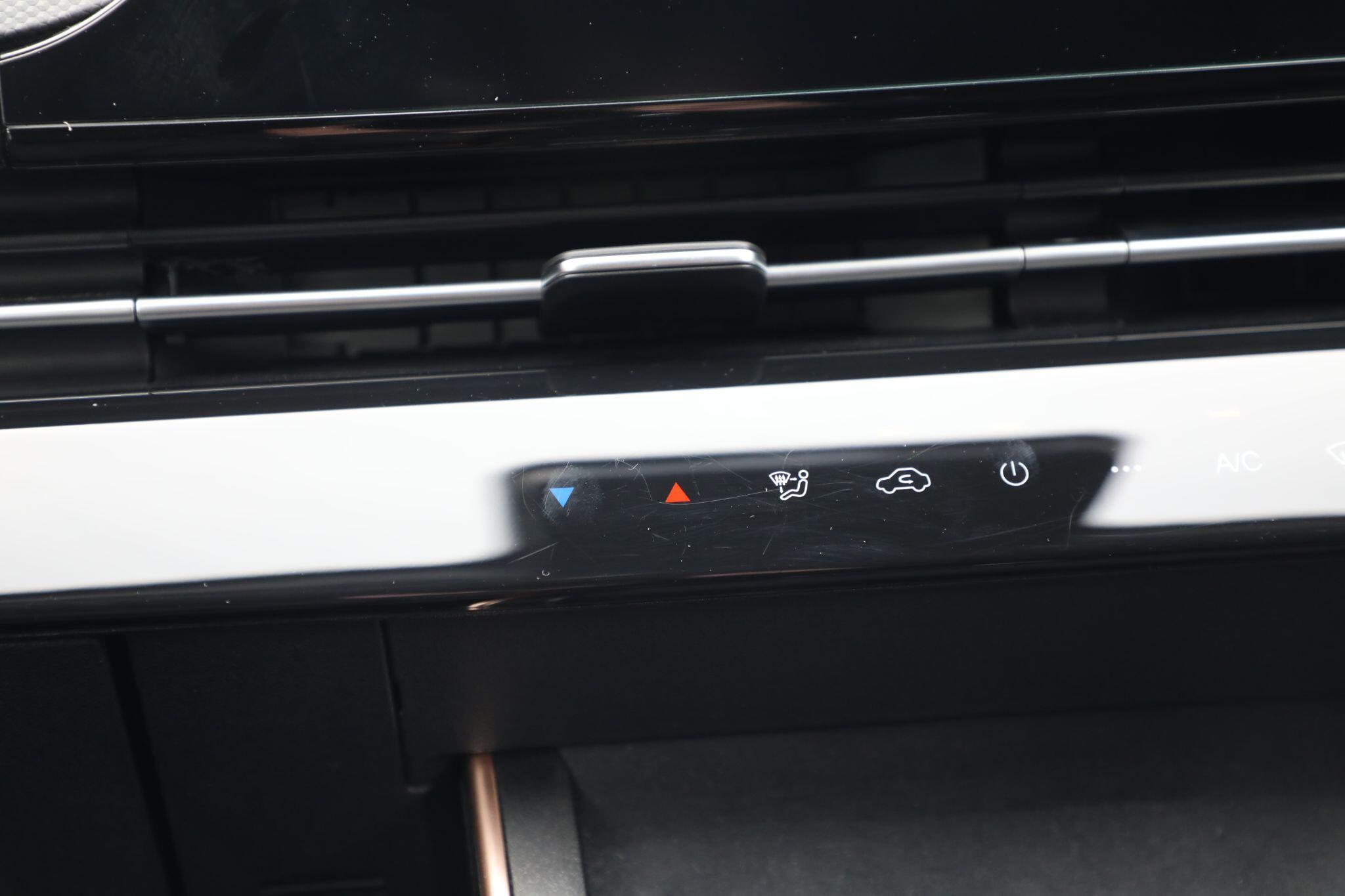 Large vehicle image